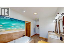 2455 Colin Crescent, Trail, BC V1R4T4 Photo 28