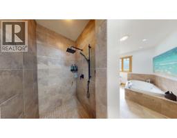 2455 Colin Crescent, Trail, BC V1R4T4 Photo 29
