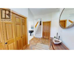 2455 Colin Crescent, Trail, BC V1R4T4 Photo 41