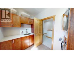 2455 Colin Crescent, Trail, BC V1R4T4 Photo 31