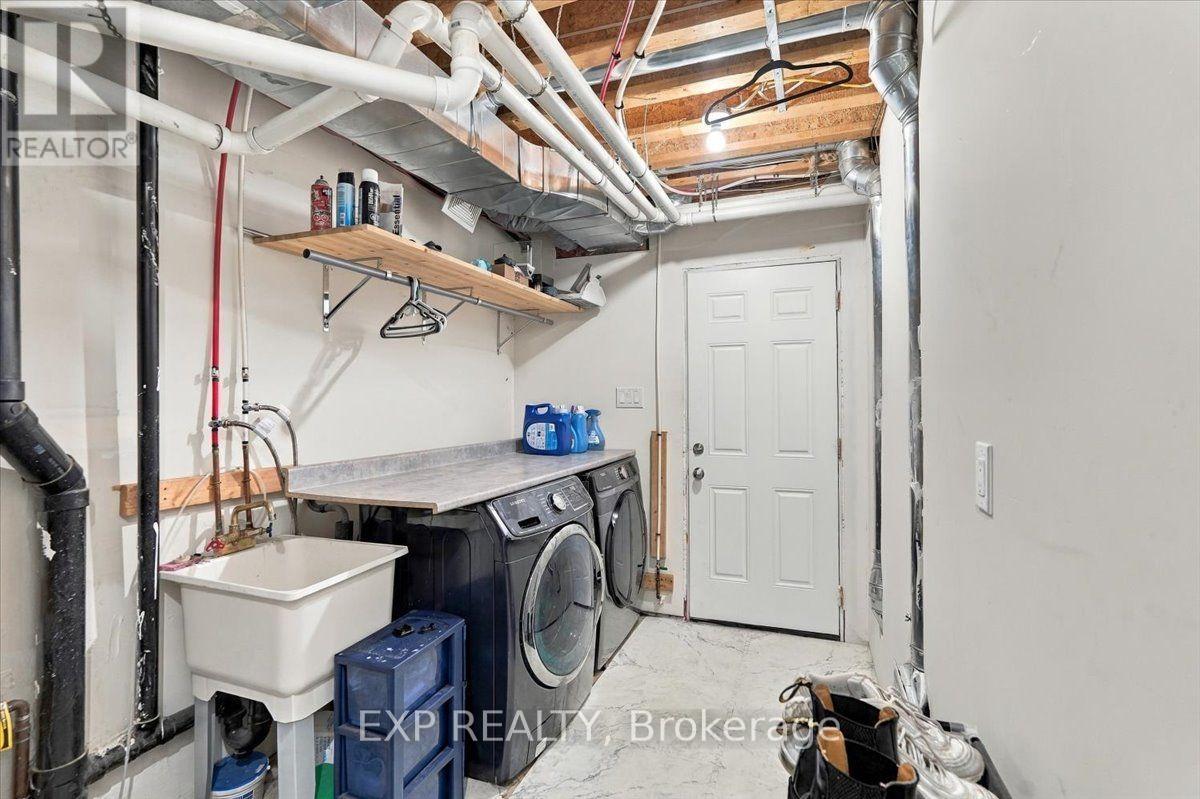 27 ROCKBROOK TRAIL - Image 32