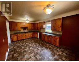 8 Trailaine Road, Parry Sound Remote Area, ON P0H1A0 Photo 14