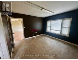 Bedroom 2 - 8 Trailaine Road, Parry Sound Remote Area, ON P0H1A0 Photo 7