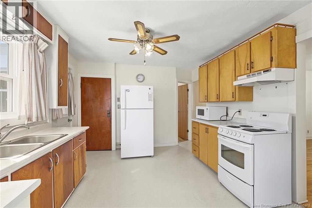 330 Dundonald Street - Image 13