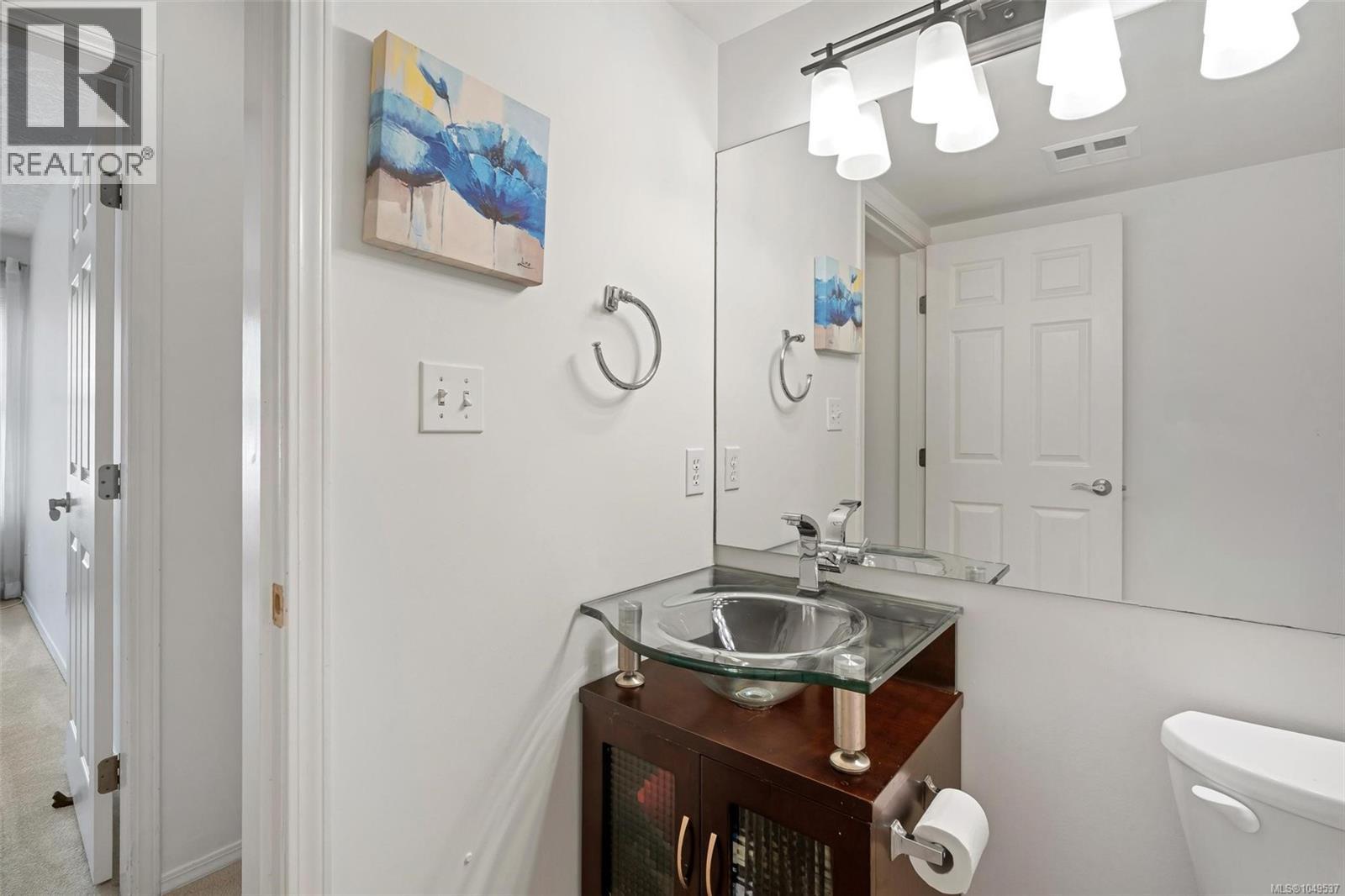 #305 1593 Begbie St - Image 24