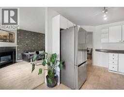 Entrance - 305 1593 Begbie St, Victoria, BC V8R1K9 Photo 9