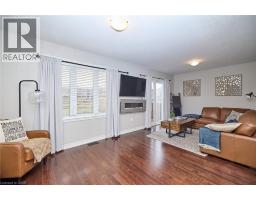 Kitchen - 5052 Cassandra Drive, Beamsville, ON L0R1B7 Photo 6