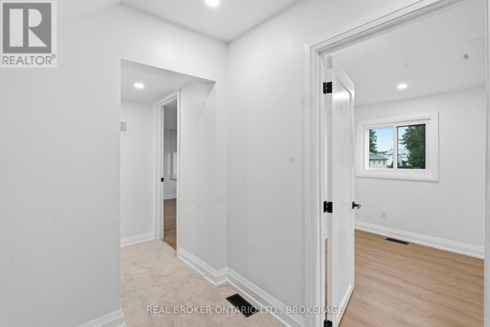 13 ELM STREET - Image 28