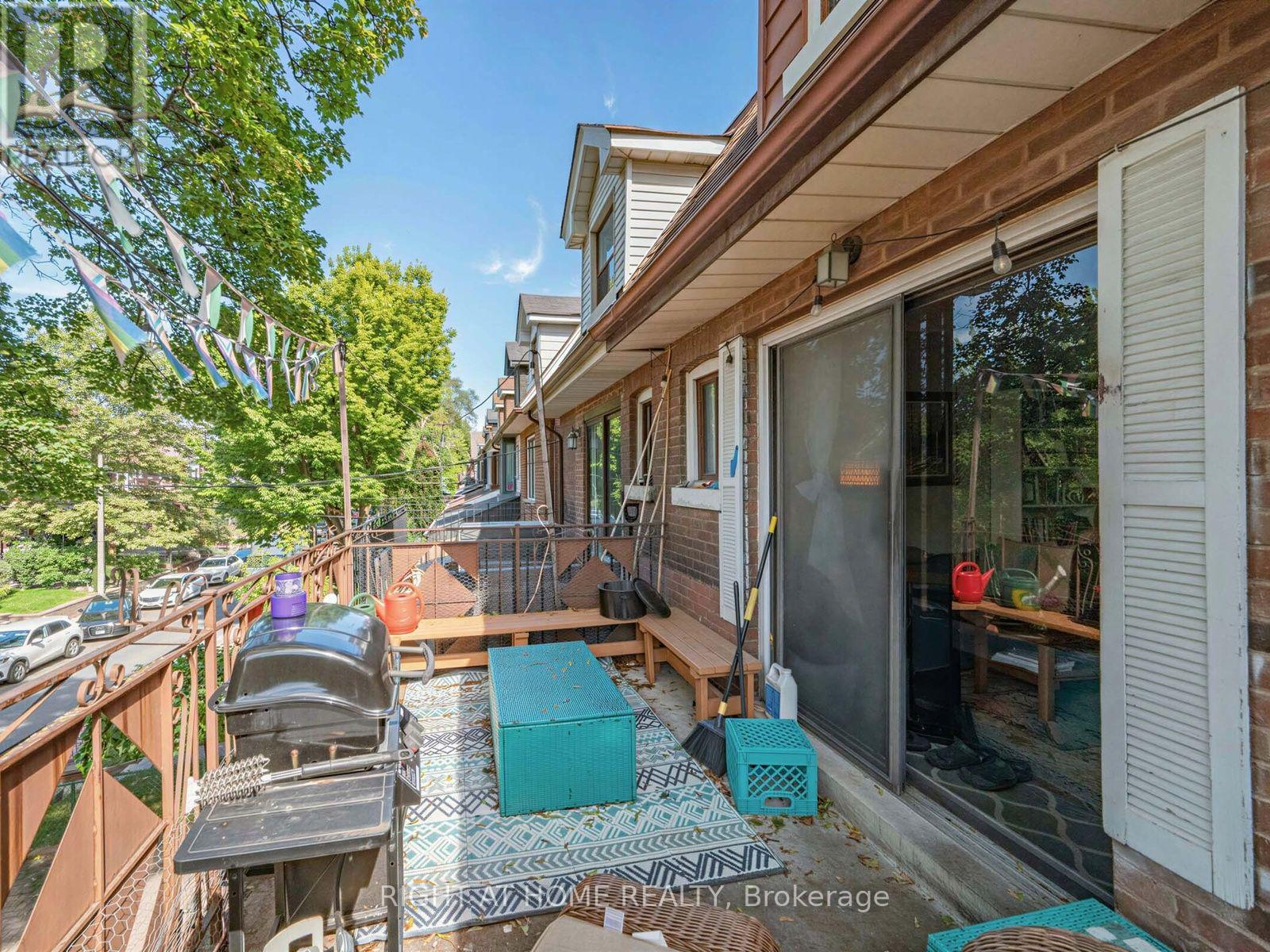 195 GRACE STREET - 21