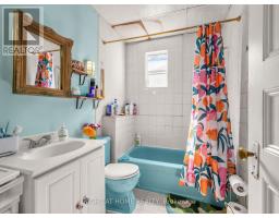 195 Grace Street, Toronto, ON M6G3A7 Photo 12