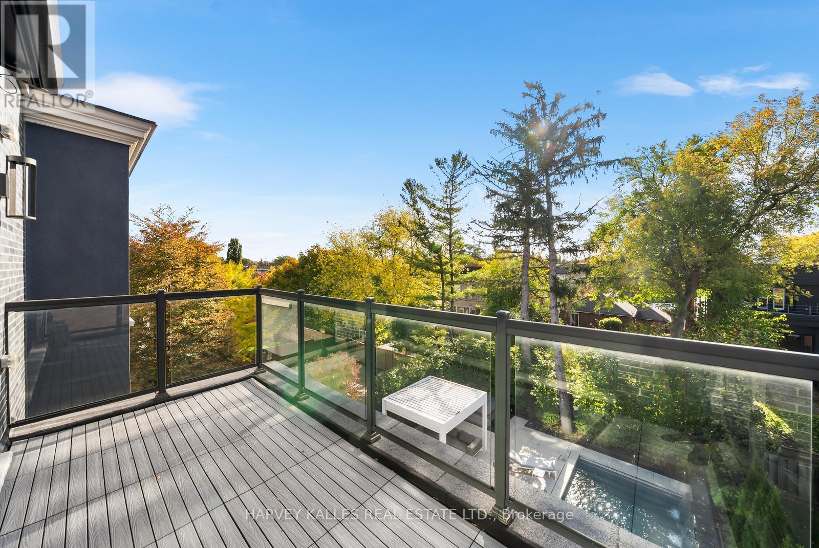 75 BANNOCKBURN AVENUE - 23