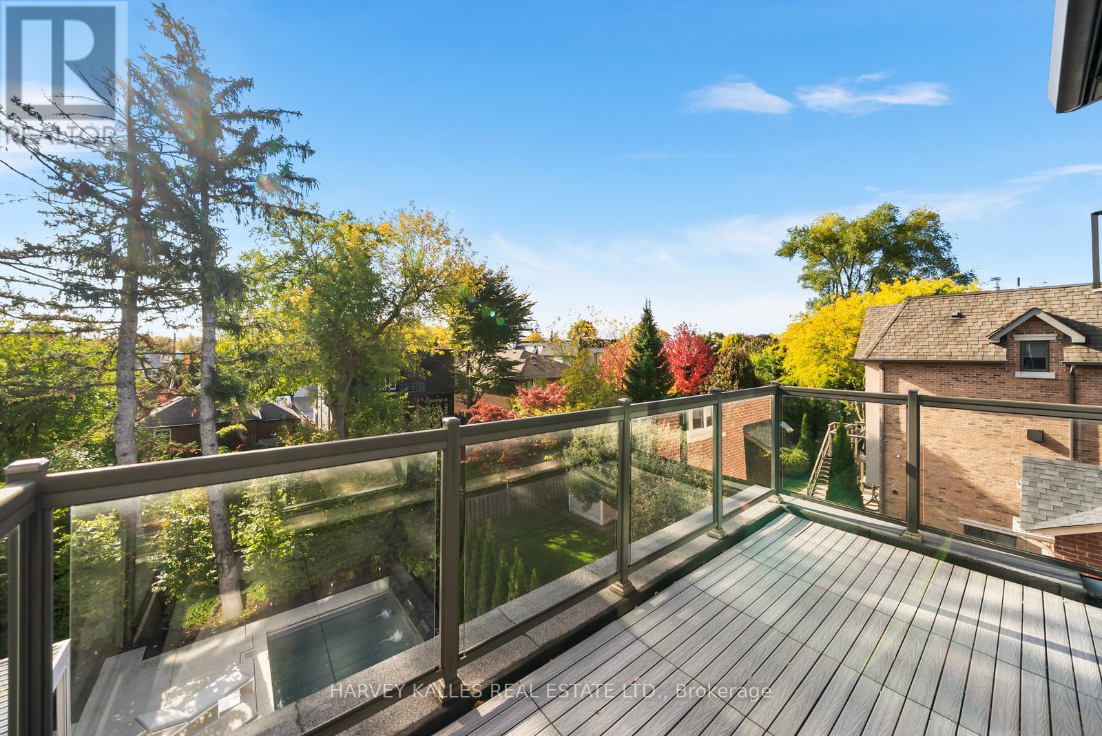 75 BANNOCKBURN AVENUE - 24