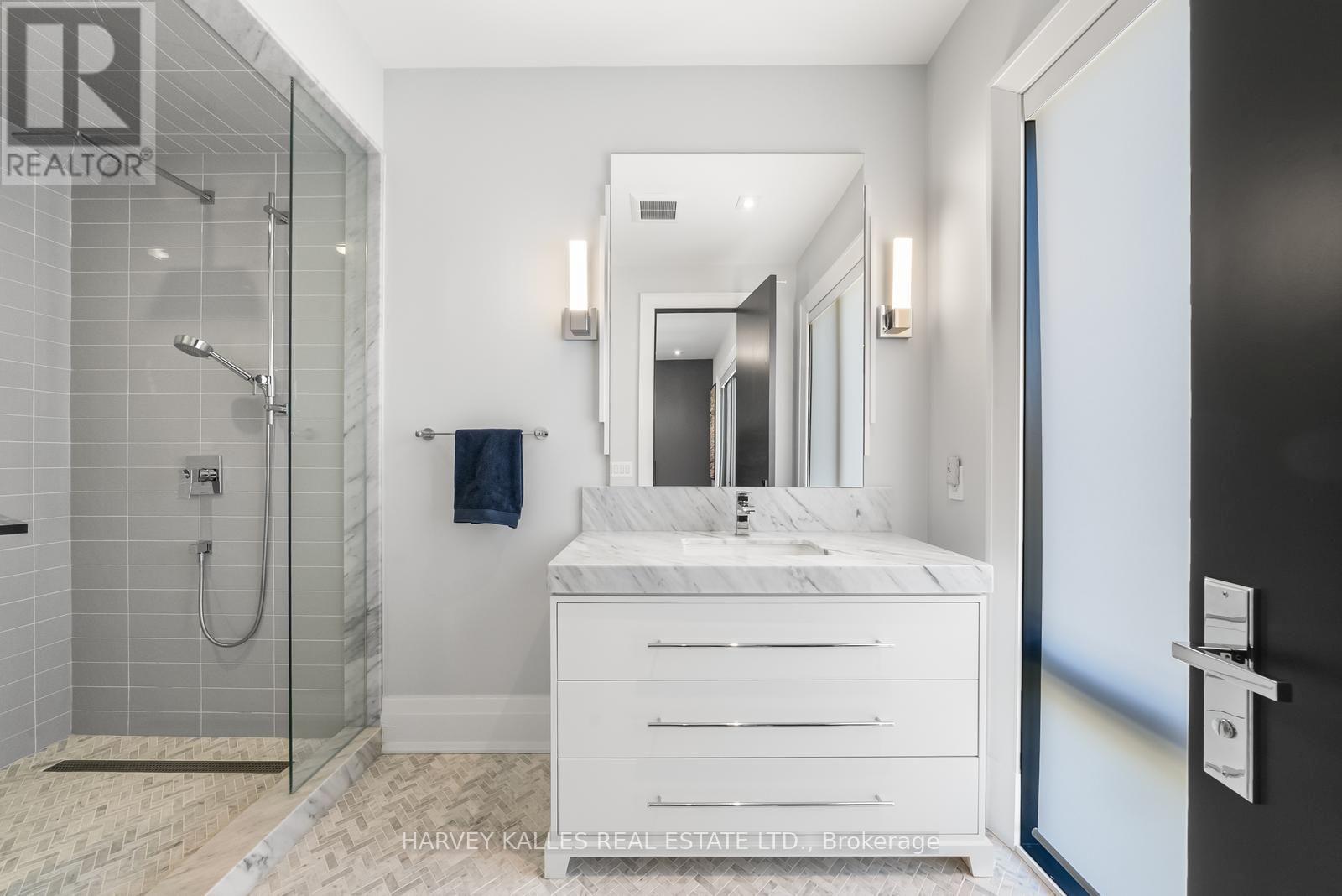 75 BANNOCKBURN AVENUE - 34