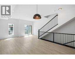 4pc Bathroom - 108, 8235 8 Avenue Sw, Calgary, AB T3H6H2 Photo 7