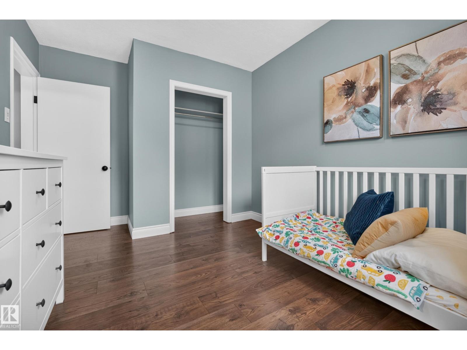 8512 74 AV NW - 22