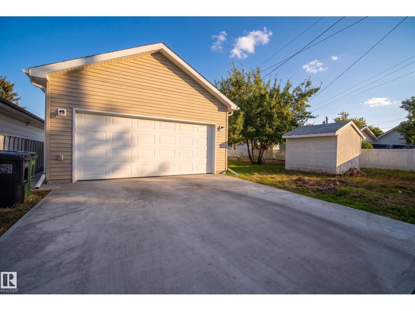 8512 74 AV NW - Image 41