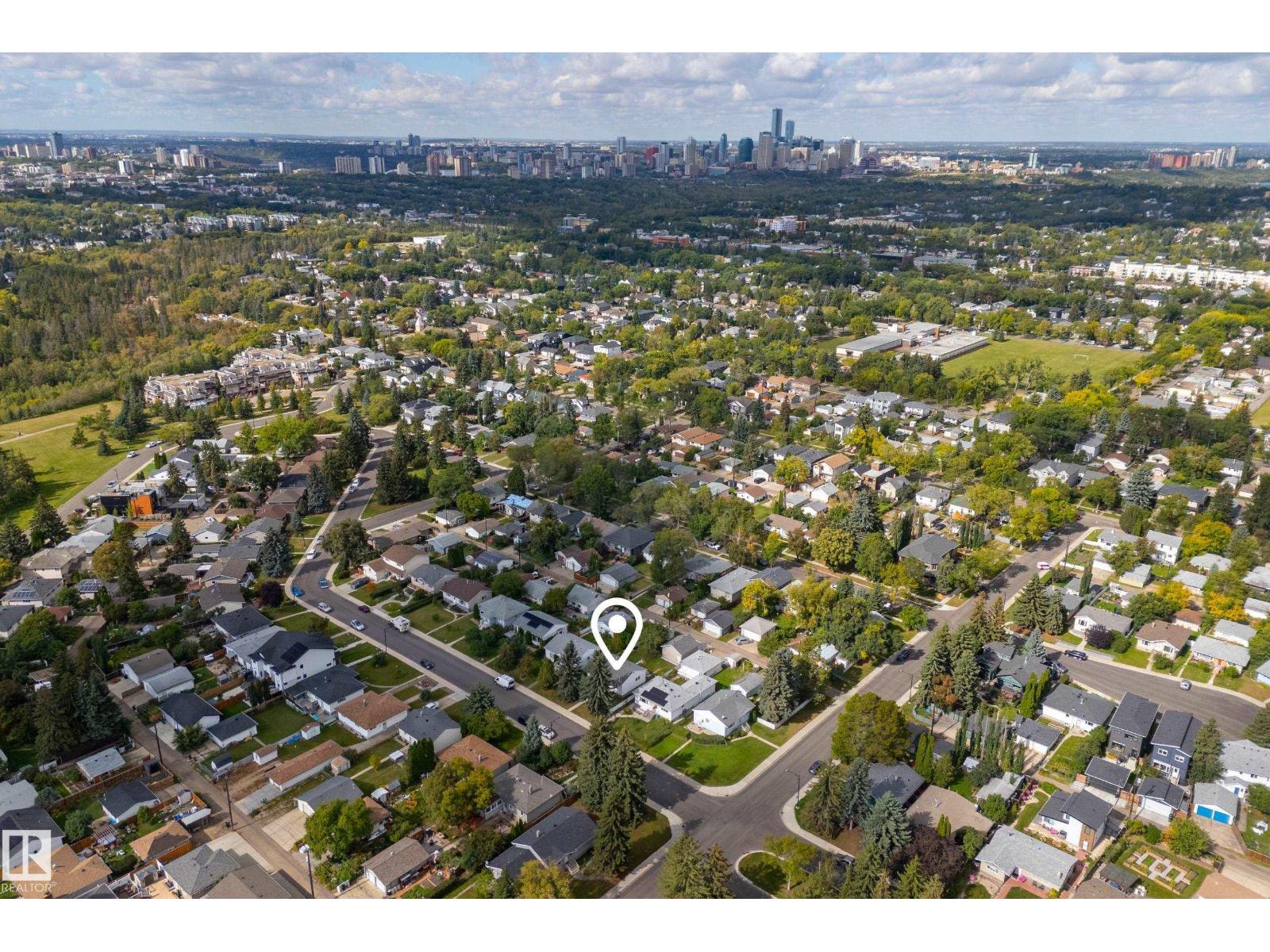 8512 74 AV NW - Image 47
