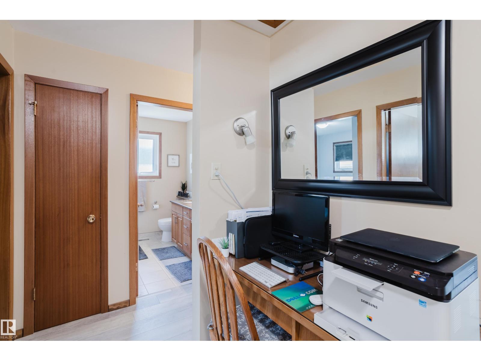 10924 35A AV NW - 18