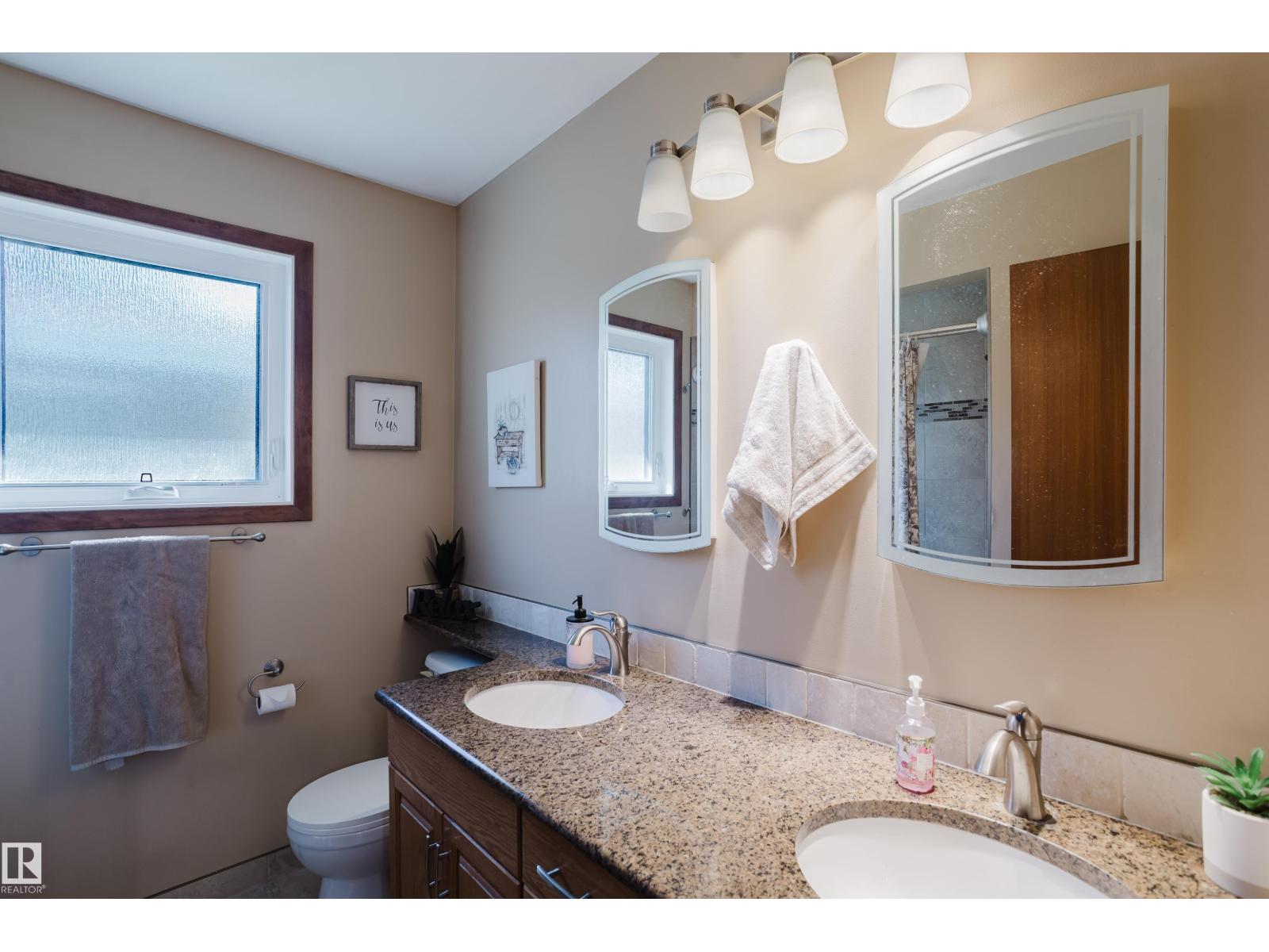 10924 35A Av NW, Duggan — photo 22 of 30