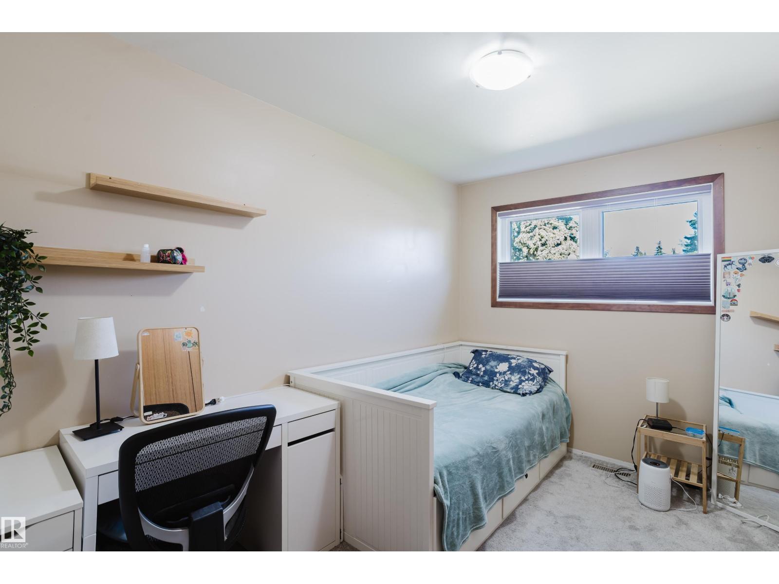 10924 35A AV NW - 27