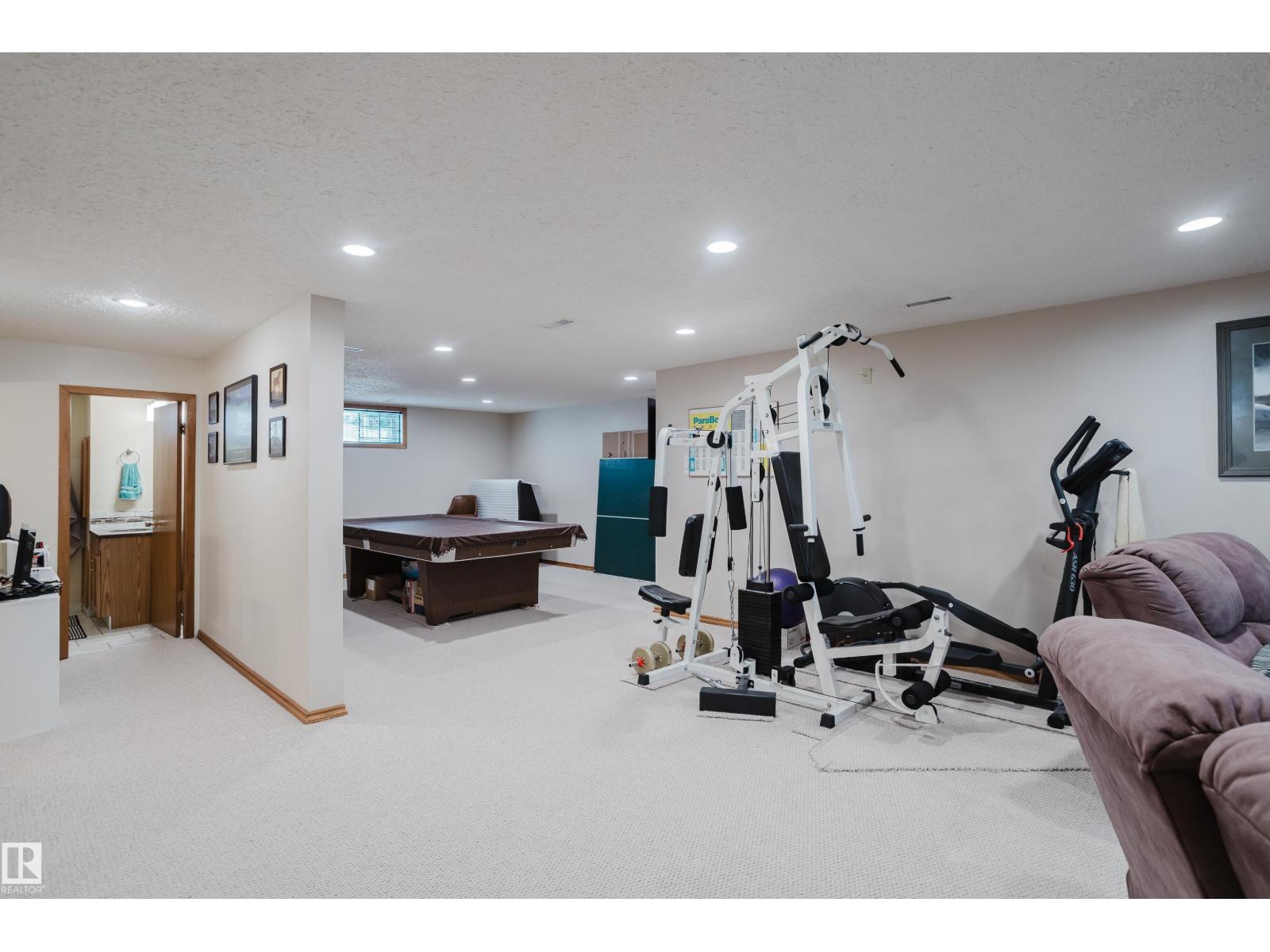 10924 35A AV NW - Image 33