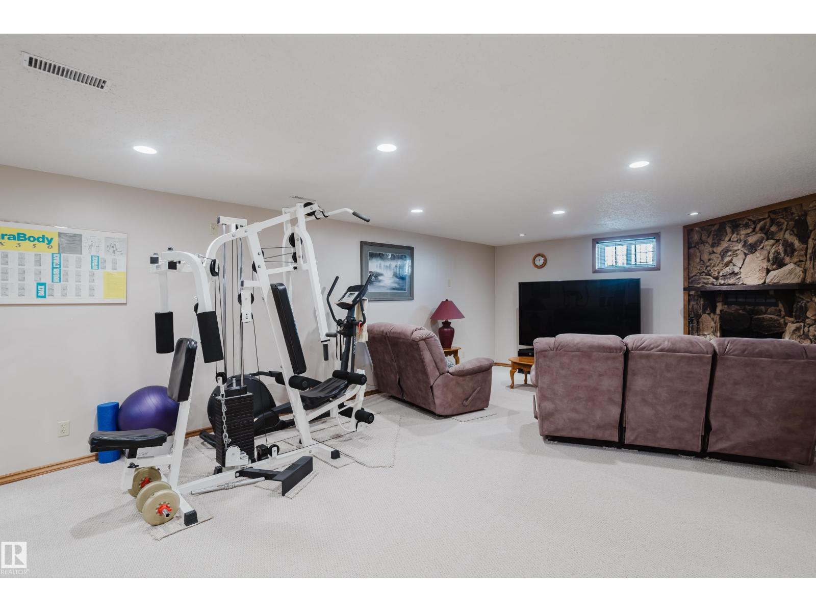 10924 35A AV NW - Image 34
