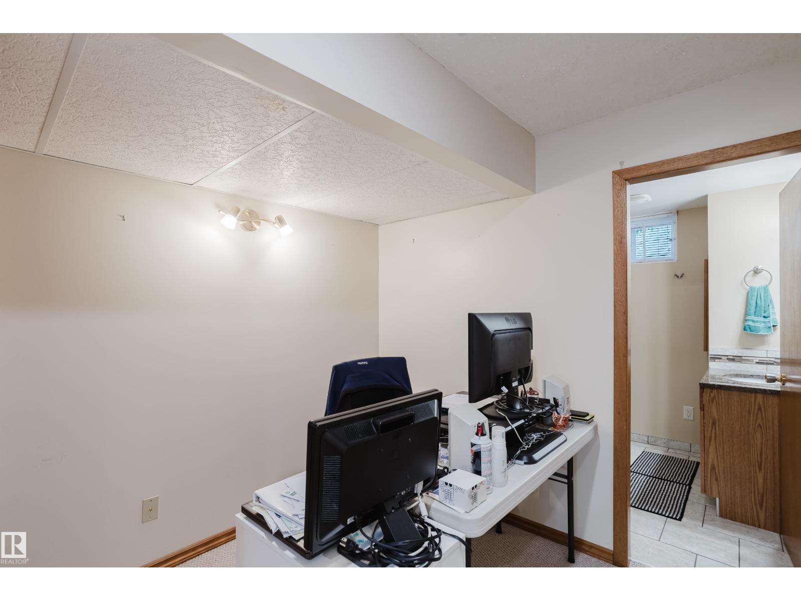 10924 35A AV NW - Image 45