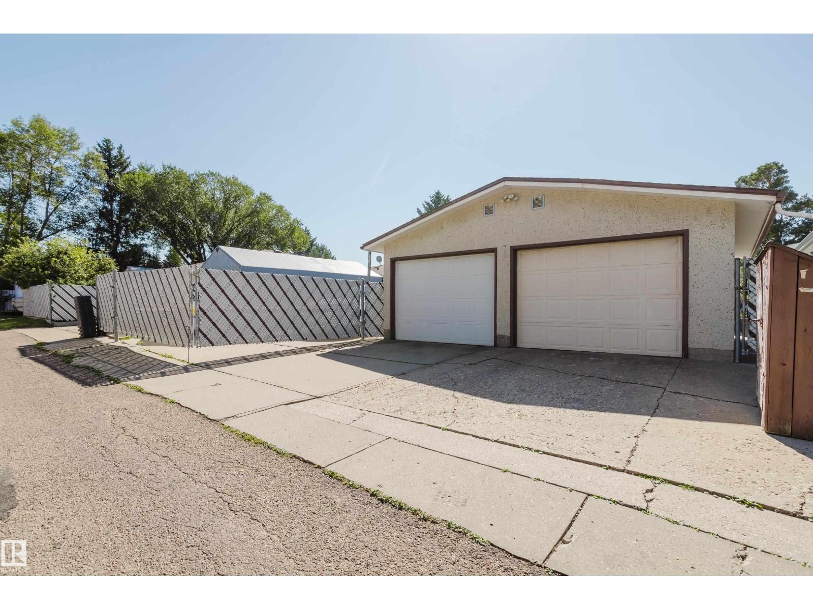 10924 35A AV NW - Image 59
