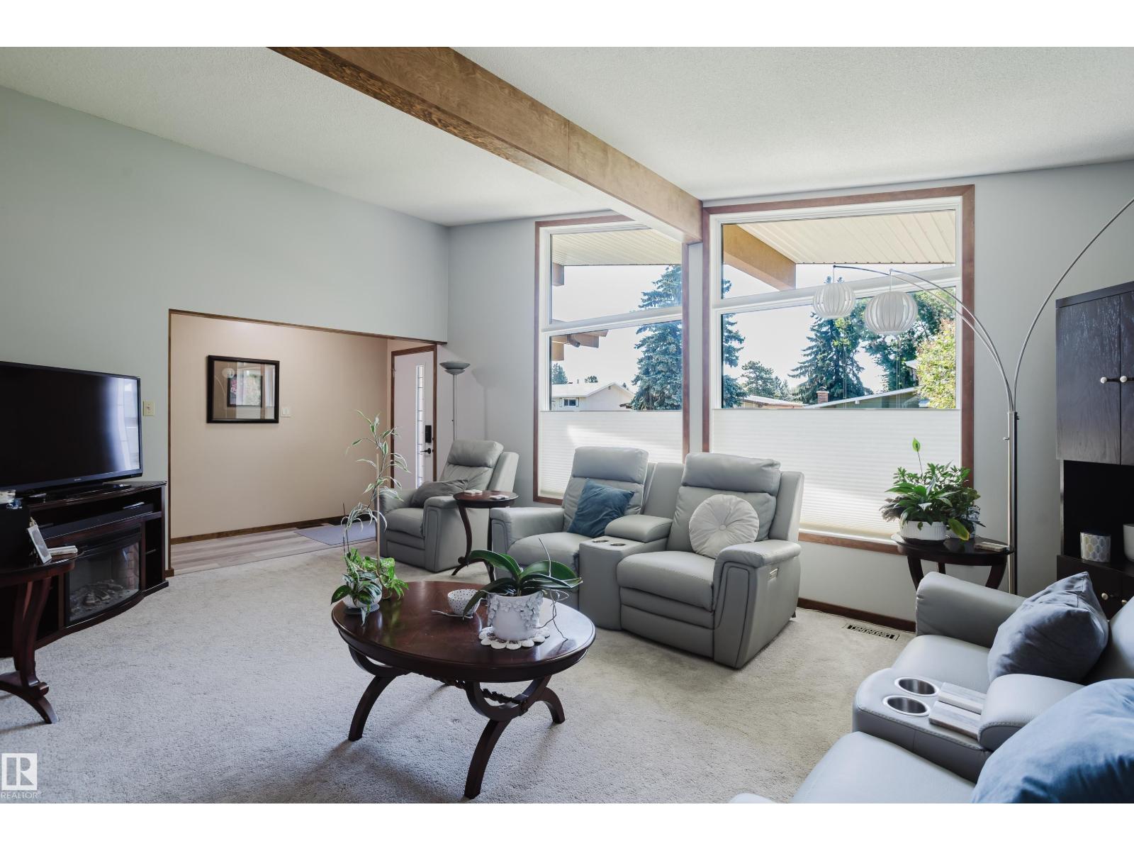 10924 35A AV NW - 8