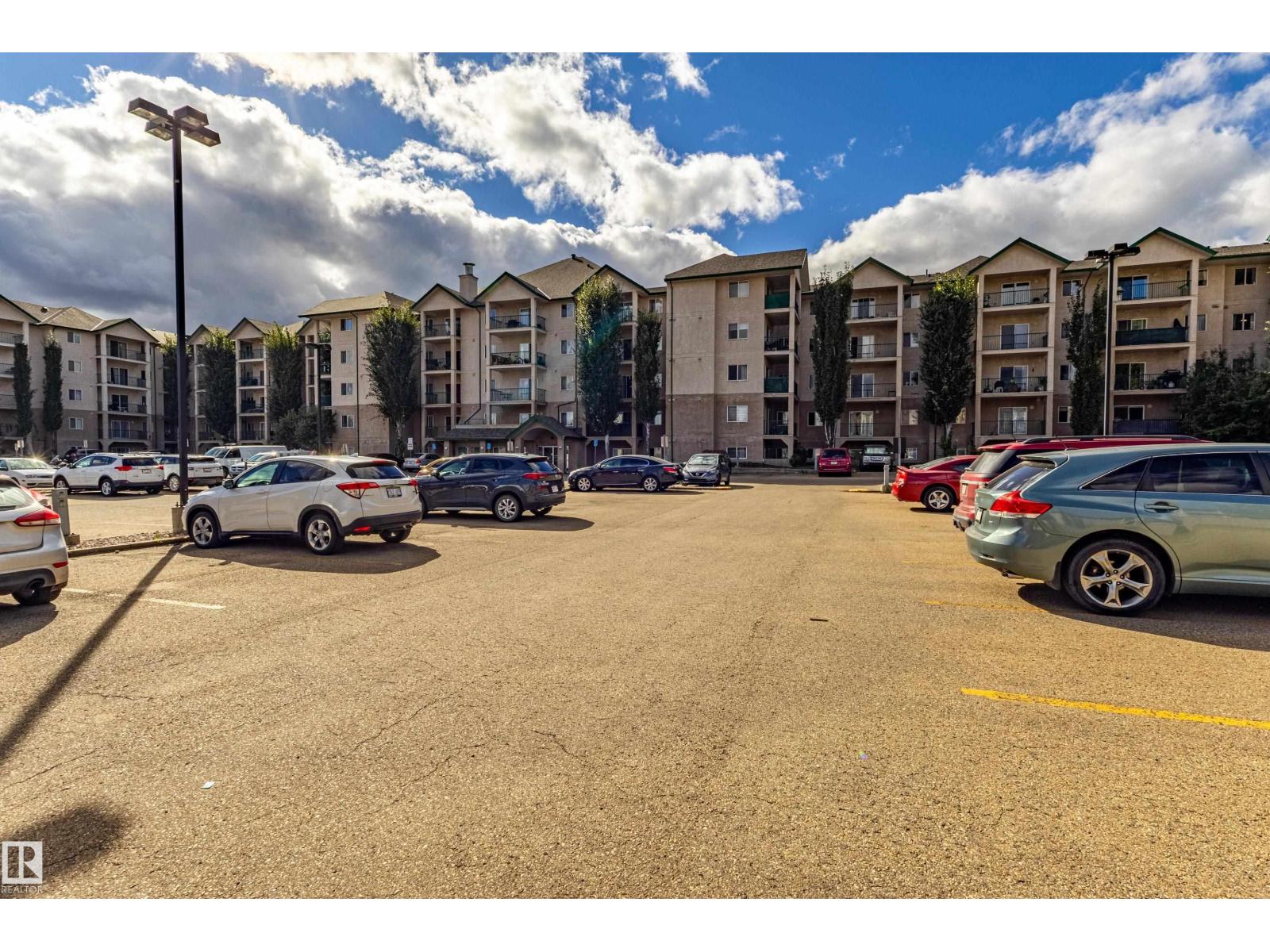 #316 – 11325 83 Street NW, Parkdale (Edmonton) — photo 4 of 29: Property photo