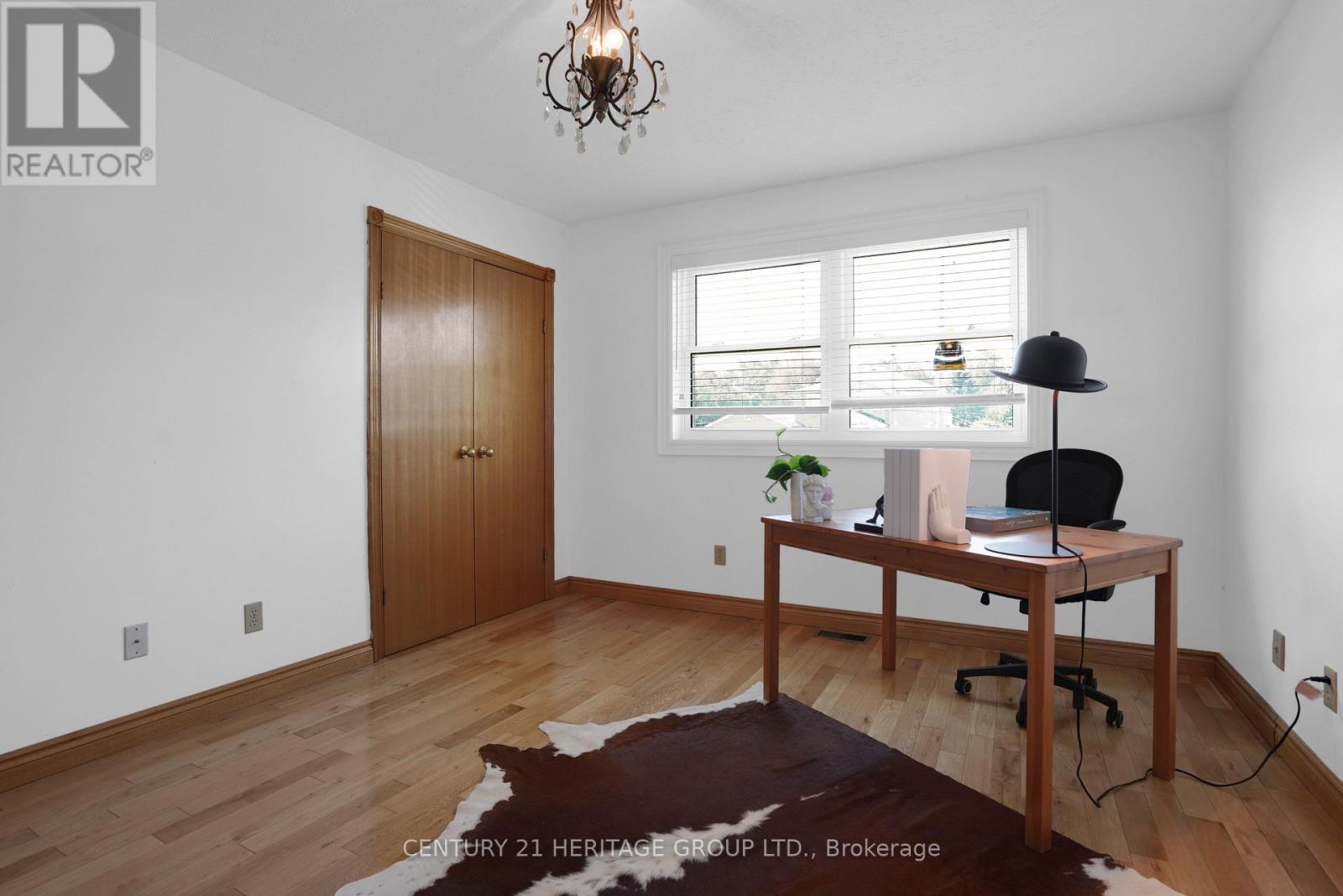 357 POWELL ROAD S - 30