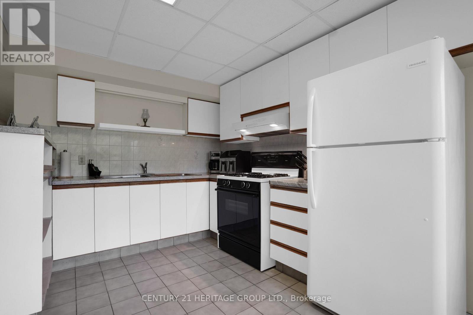 357 Powell Road South, Whitby, ON photo 39