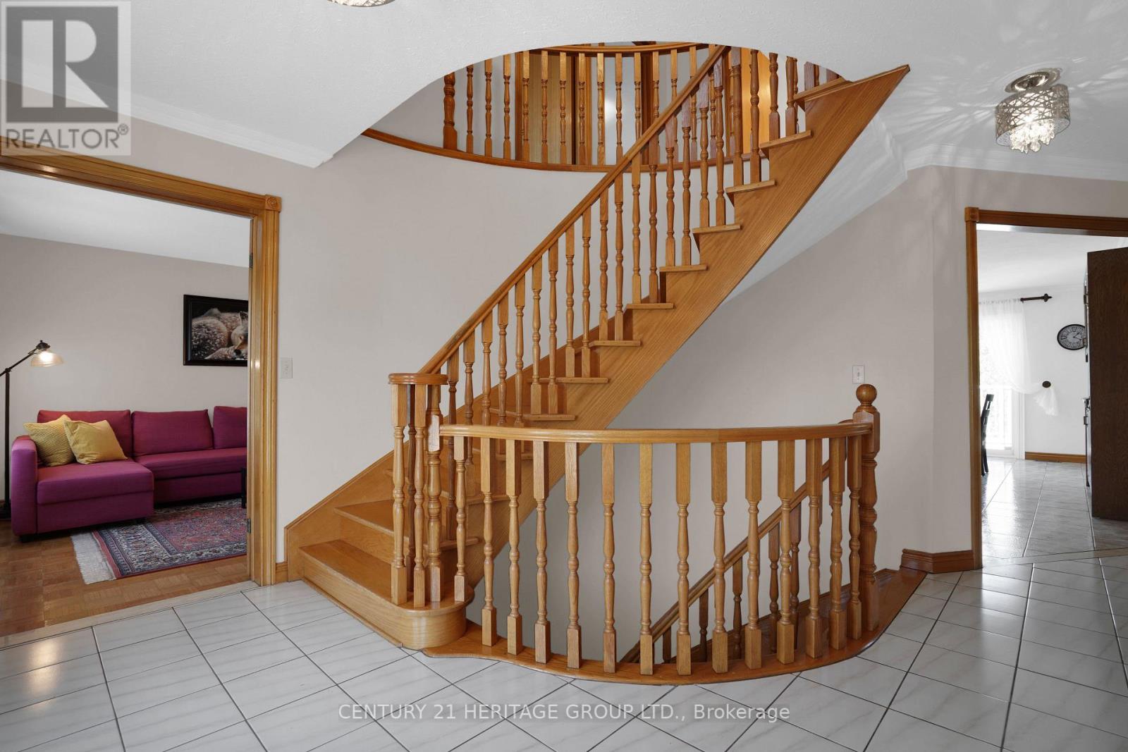 357 POWELL ROAD S - 8
