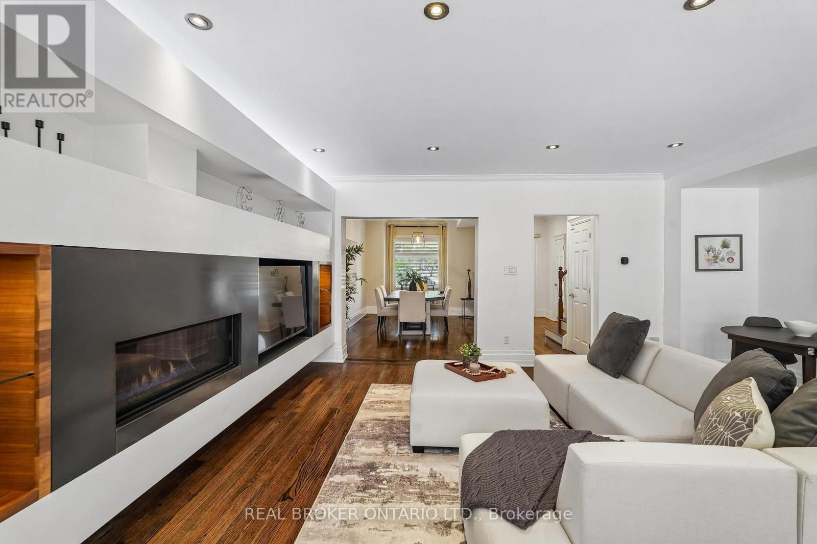 Photo of 20 BROOKMOUNT ROAD