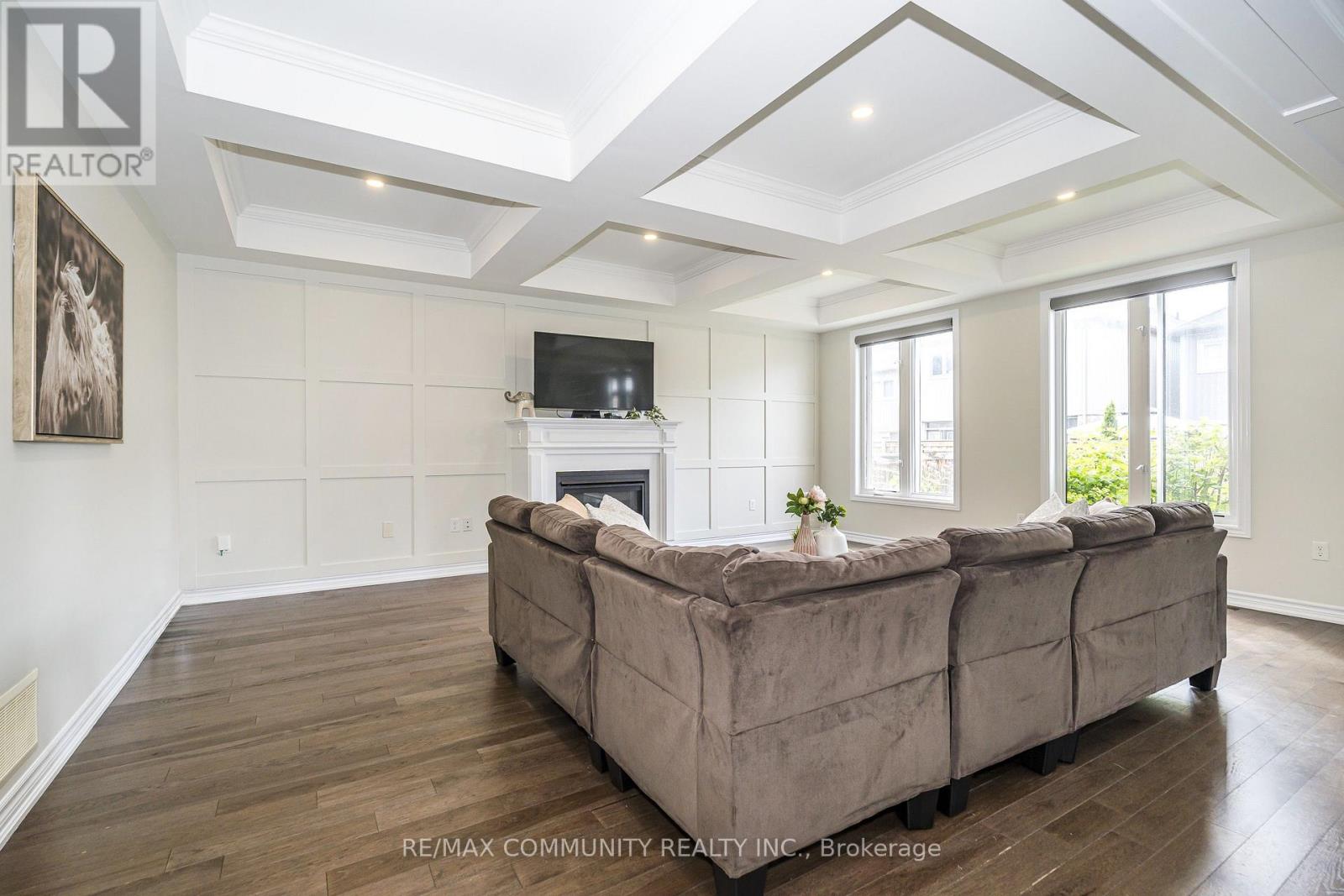 23 Holyrod Drive, Clarington, ON photo 22