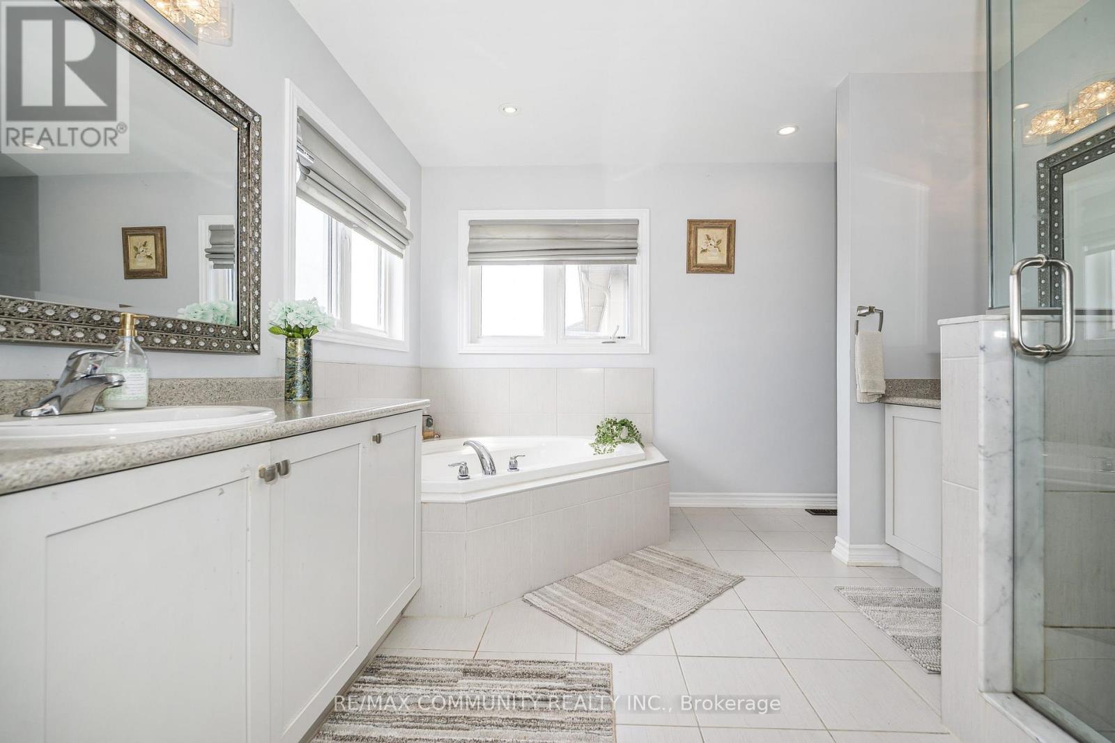 23 HOLYROD DRIVE - 31
