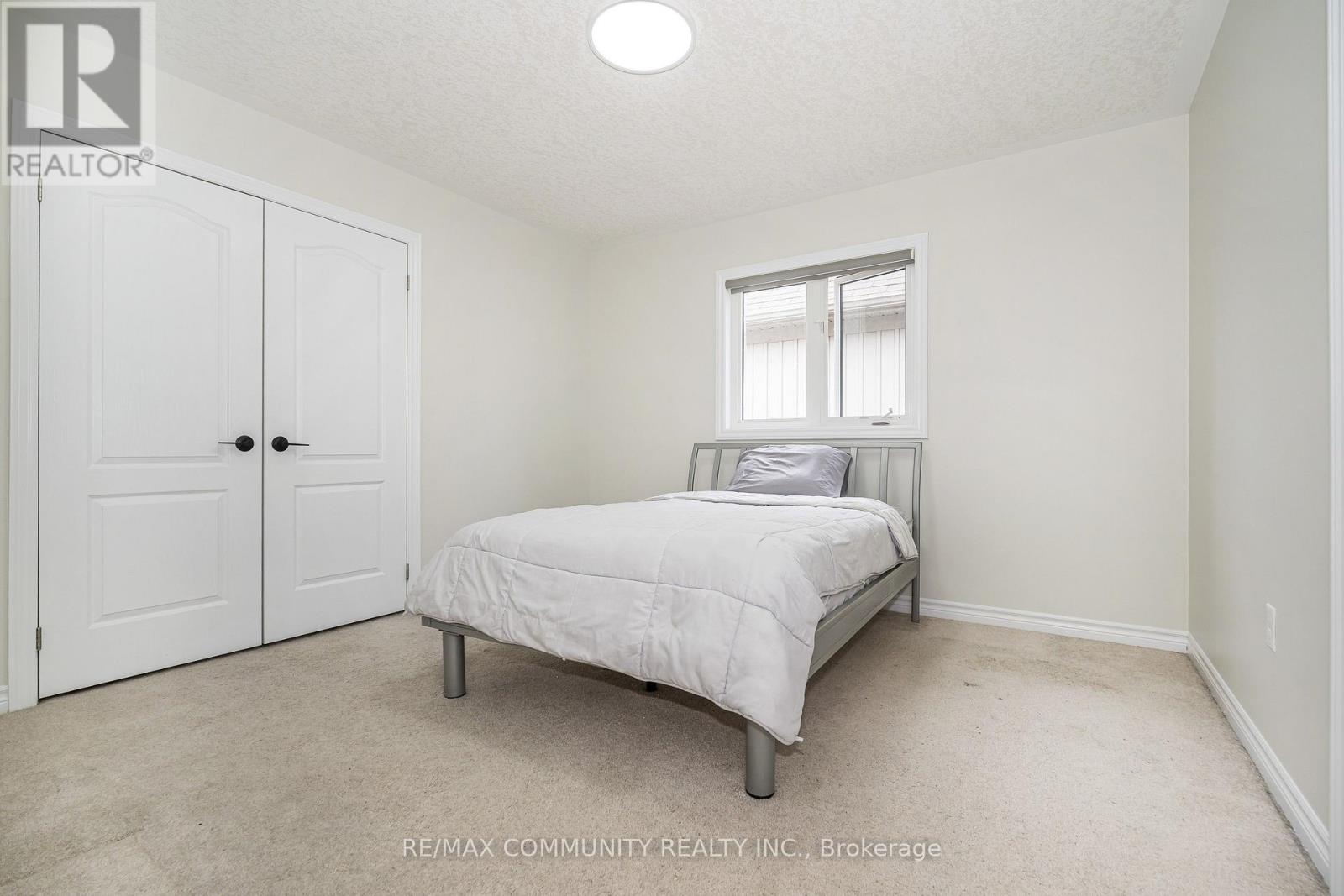 23 Holyrod Drive, Clarington, ON photo 34