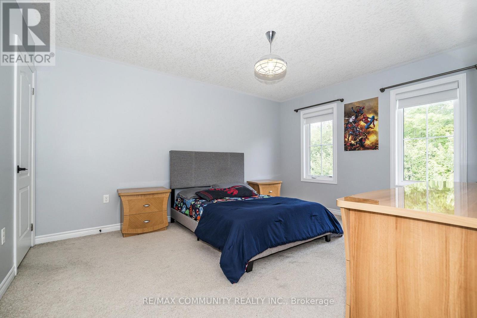 23 HOLYROD DRIVE - 36