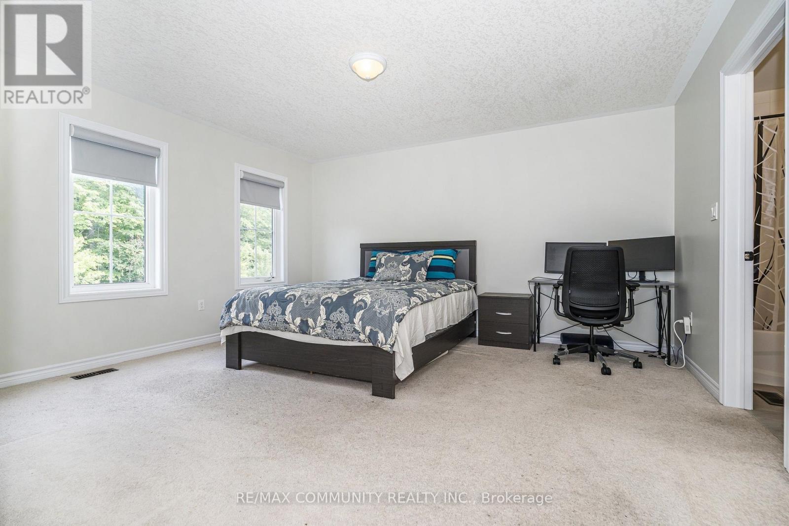 23 HOLYROD DRIVE - 38