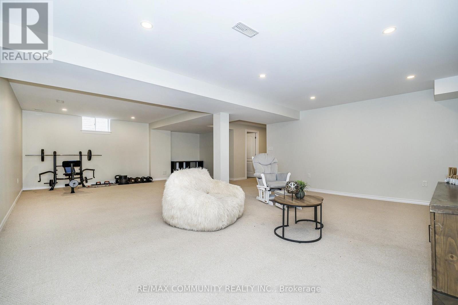 23 Holyrod Drive, Clarington, ON photo 43