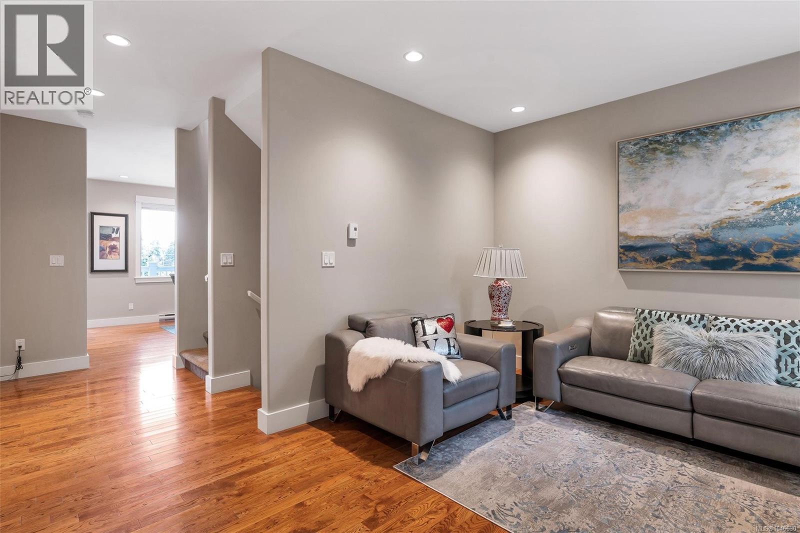 #7 4583 Wilkinson Rd - 8