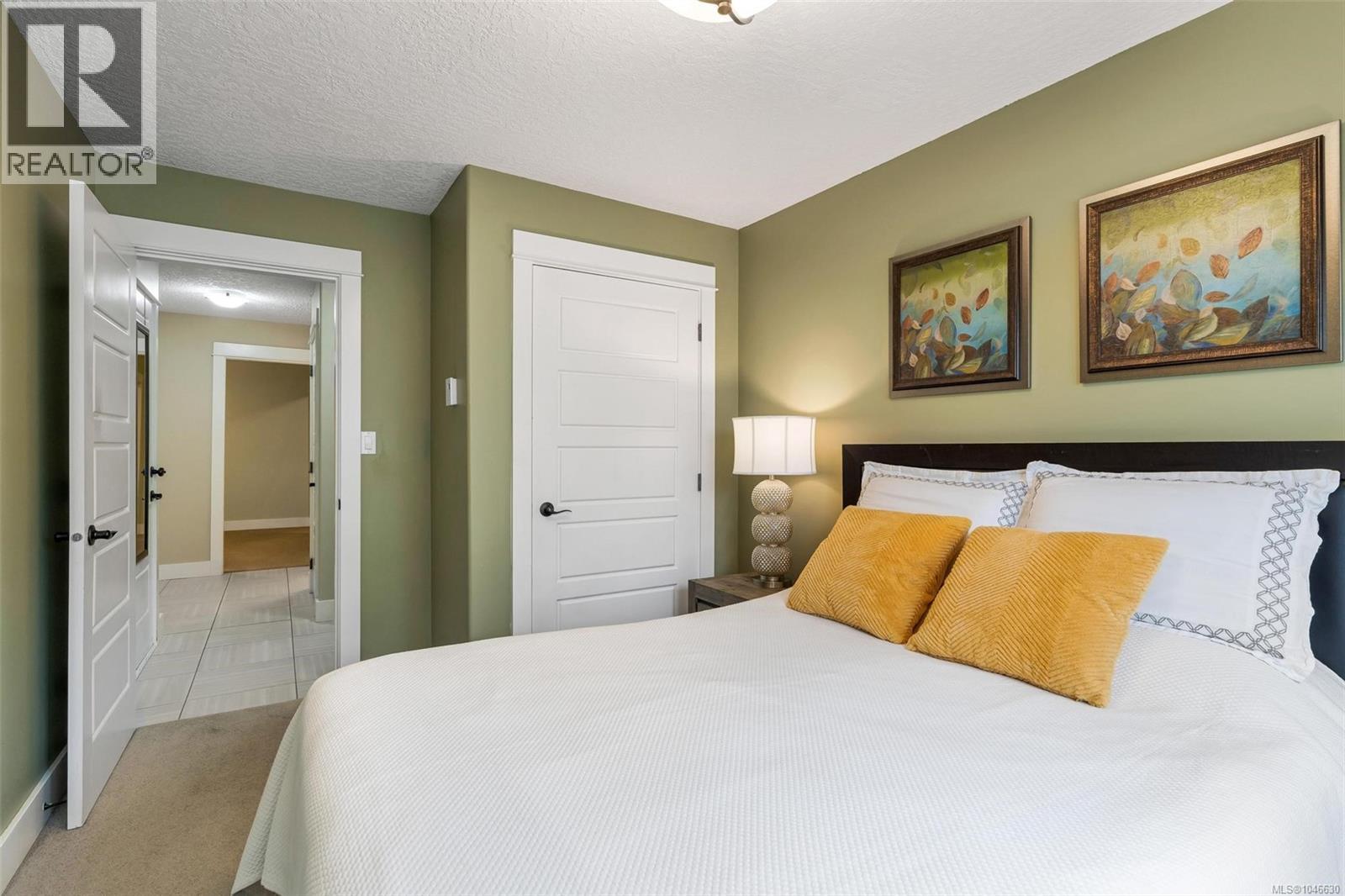 #7 4583 Wilkinson Rd - Image 42