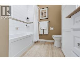 15 Wellington Place Sw, Calgary, AB T3C2C2 Photo 14
