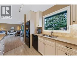 4pc Bathroom - 15 Wellington Place Sw, Calgary, AB T3C2C2 Photo 6