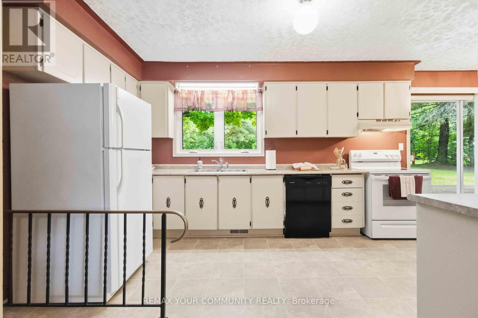 5 MEDINA SQUARE - 13