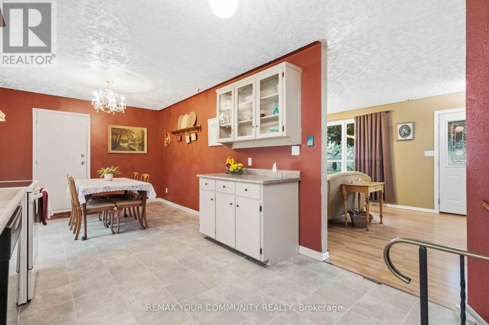 5 MEDINA SQUARE - 16
