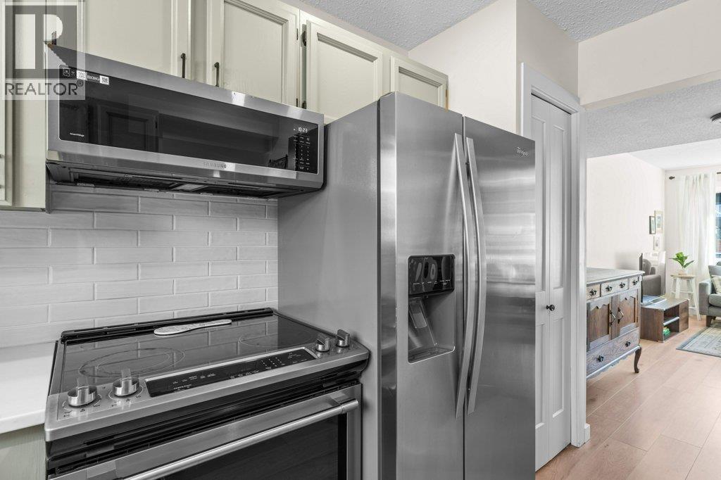 4200 Alexis Park Drive Unit# 17, Vernon