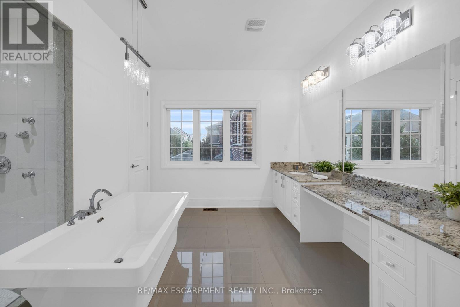 17 YATES AVENUE - 32