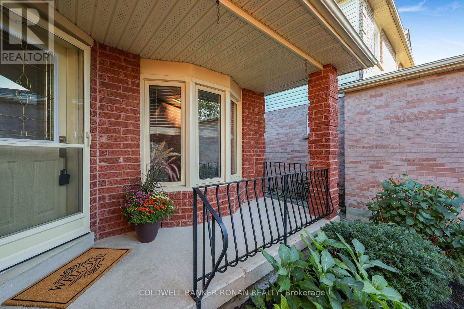 76 GRAY AVENUE, New Tecumseth (Alliston) — photo 3