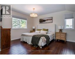 22 Mcfadden Drive, Springwater, ON L0L1V0 Photo 18